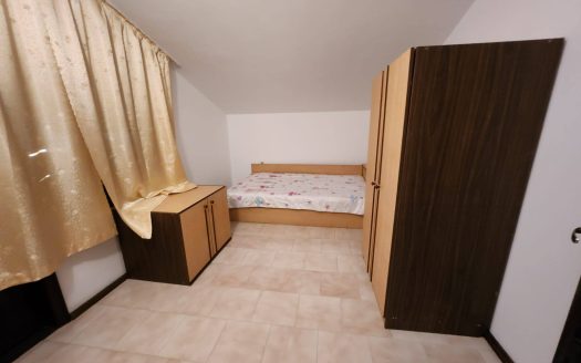 Дом с участком в Кошарице — 3 спальни, камин, террасы и летняя кухня