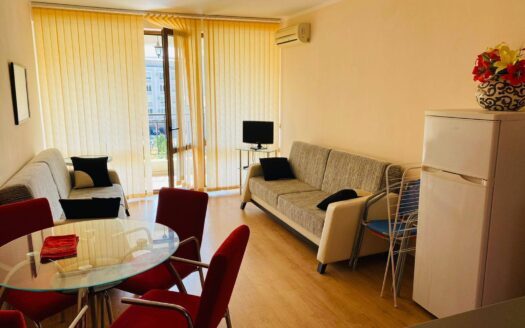 Studio with pool view in the complex Chateau Valon, Sunny Beach