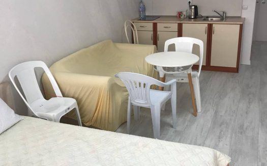 студія з видом на басейн у комплексі Magnolia 7, Сонячний Берег