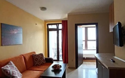 Равда | Laguna Beach — двухкомнатная квартира с видом на бассейн