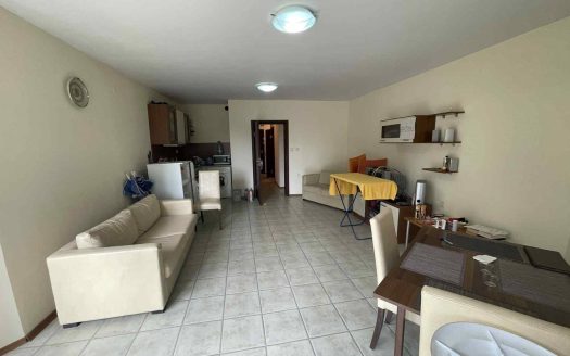 Трикімнатний апартамент біля моря в Несебрі - комплекс Akrotiria