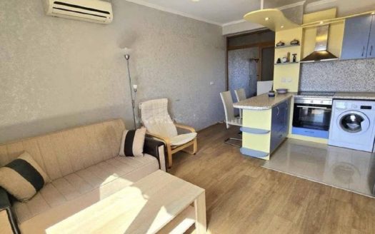 Двухкомнатная квартира с видом на море в жилом доме — Сарафово, Бургас