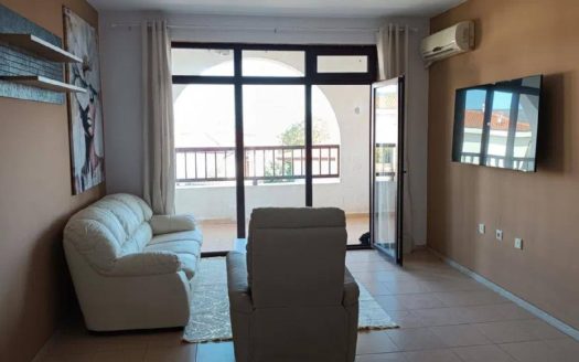 Уютная двухкомнатная квартира с видом на бассейн в комплексе Cherry Hills, Кошарица