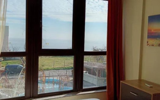 Равда | Laguna Beach — двухкомнатная квартира с видом на бассейн