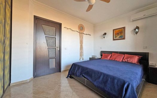 Двухкомнатный апартамент с большой террасой на крыше — Antonia, Святой Влас