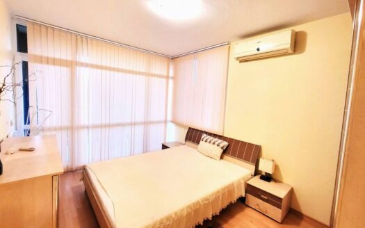 Трёхкомнатная квартира с двумя спальнями в Sun City 2, Солнечный Берег