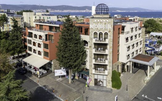 One bedroom apartment on the first line - an offer in a premium-class complex