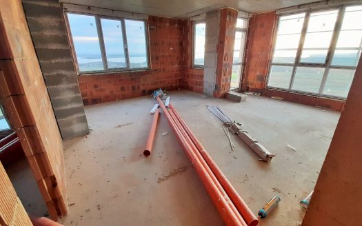 Трёхкомнатный апартамент с двумя спальнями — Бургас, Panorama, район Меден рудник