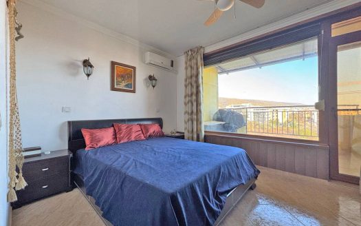 Двухкомнатный апартамент с большой террасой на крыше — Antonia, Святой Влас