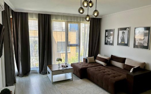 Двухкомнатный апартамент с новой мебелью и техникой, солнечный берег — Phoenix