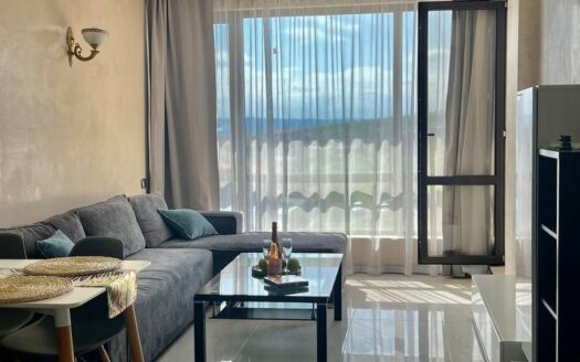 Двухкомнатная квартира с видом на море в комплексе Macon, Святой Влас