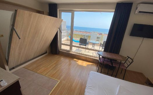 Crown Fort Club, Святой Влас — студия с видом на море всего в 100 метрах от пляжа