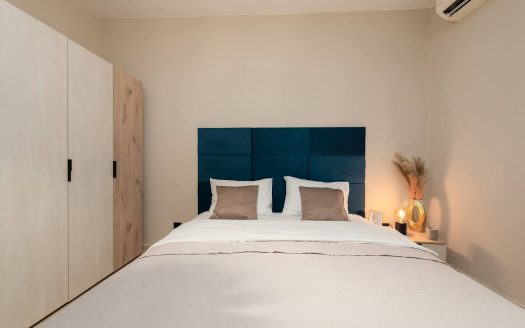 Трёхкомнатная квартира с видом на бассейн в центре Солнечного Берега ID: 79978