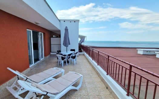 Apartment by the sea with terrace in Marina Fort Beach, Sveti Vlas ID: 81663