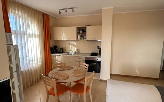 Трёхкомнатная квартира в Royal Sun, Солнечный Берег ID: 80255