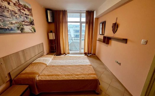 Двухкомнатная квартира с видом на бассейн в Солнечном Береге ID: 80774