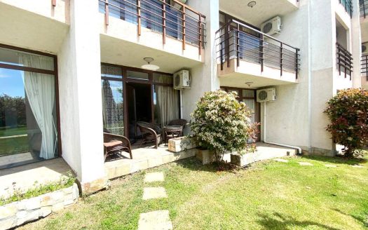 Двухкомнатная квартира с двориком и видом на море в Diamond, Святой Влас ID: 85349