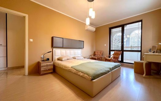 Трёхкомнатная квартира в Esteban, Несебр ID: 84291