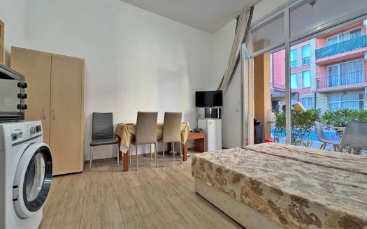 Студія з двориком у Sunny View Central, Сонячний берег ID: 84587