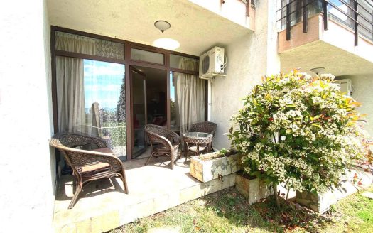 Двухкомнатная квартира с двориком и видом на море в Diamond, Святой Влас ID: 85349