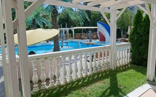 Двухкомнатная квартира с двориком у бассейна в Sweet Home 6 ID: 85322