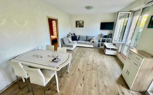 Two bedroom apartment with yard in Ravda ID: 85556