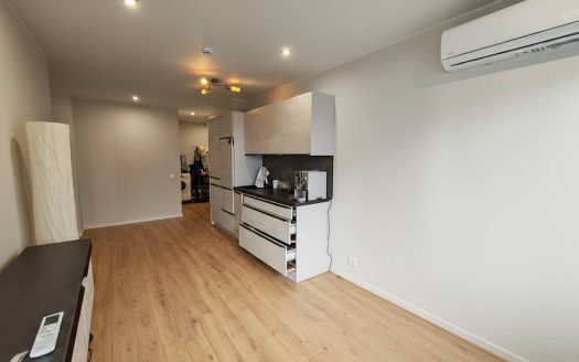 Трёхкомнатная квартира с видом на бассейн в Солнечном Береге ID: 83535