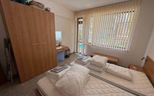 Двокімнатна квартира з видом на басейн у Святому Власі ID: 92899