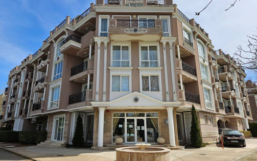 Трёхкомнатная квартира в Izida Palace, Солнечный берег ID: 91329