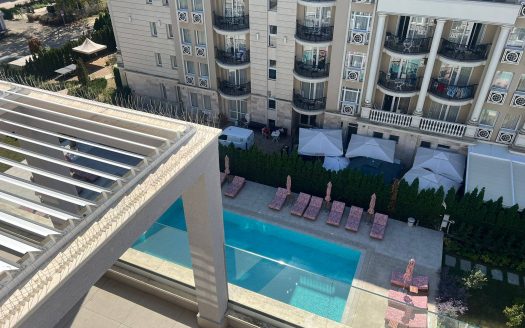 Студія з видом на басейн у J'Adore Secret Garden, Сонячний берег ID: 93126