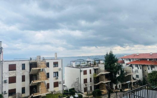 Трёхкомнатная квартира с двориком у моря в Святом Власе ID: 90436