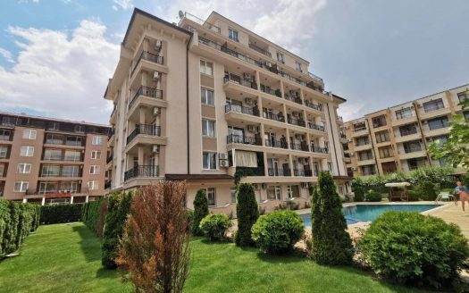 Двухкомнатная квартира с видом на бассейн, Солнечный берег ID: 93012