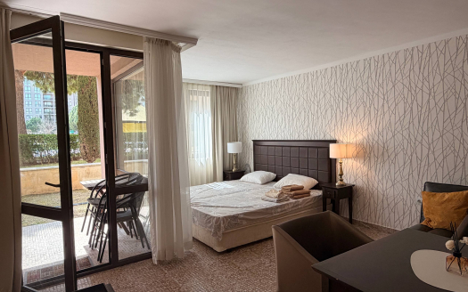 Студия с двориком в Barceló Royal Beach, Солнечный Берег ID: 90952