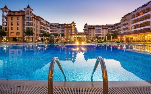 Трёхкомнатная квартира с двумя санузлами, Солнечный берег ID: 93389