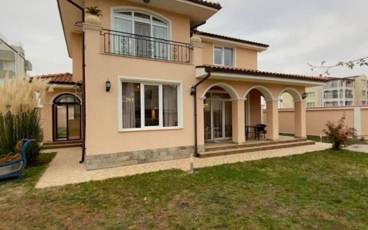 Современный дом в Равде с ремонтом ID: 88957