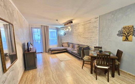 Двухкомнатная квартира у моря с видом на бассейн ID: 93071