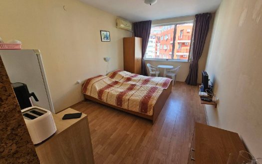 Студія з видом на басейн у Святому Власі ID: 93147