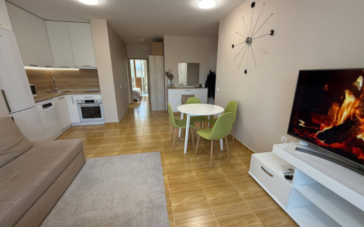 Трёхкомнатная квартира с лужайкой в Sky Dreams, Святой Влас ID: 92027