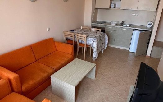 Двокімнатна квартира з видом на басейн у Royal Sun, Сонячний берег ID: 92807