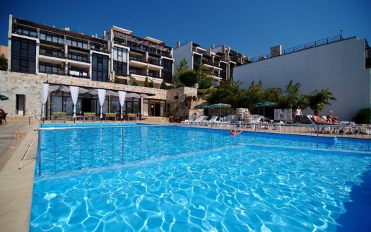 Трёхкомнатная квартира с двориком у моря в Святом Власе ID: 90436