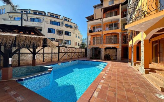 Двокімнатна квартира з видом на басейн у Casa del Mar ID: 98531
