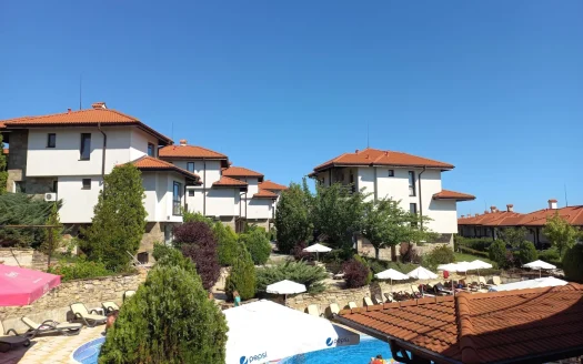 Трёхкомнатная квартира с двумя санузлами в Кошарице ID: 96600