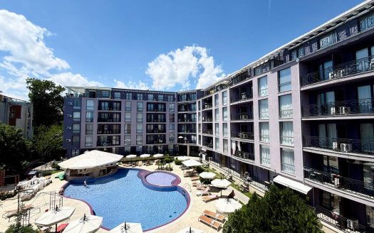 Two-room apartment with a pool in Rainbow 4, Sunny Beach ID: 102212