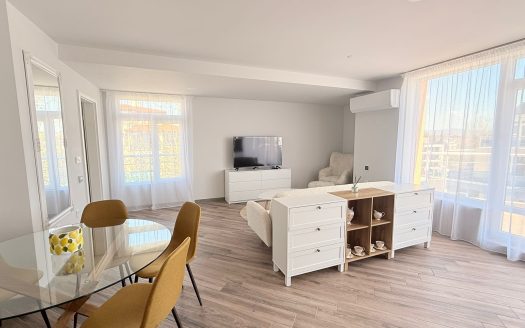 Four-bedroom apartment by the sea in Ravda ID: 101011