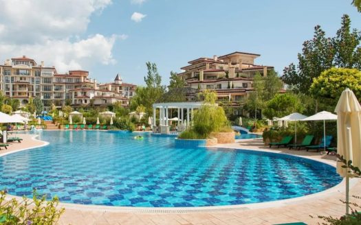 Three-bedroom apartment in Poseidon, Nessebar-Ravda ID: 101905