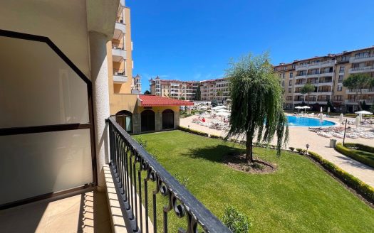 Двухкомнатная квартира с бассейном в Royal Sun, Солнечный Берег ID: 101931