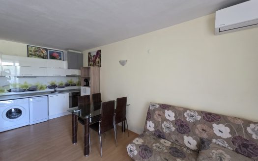 2-комнатная квартира с видом на бассейн в Ахелое ID: 104286