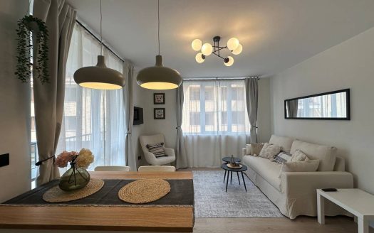 2-кімнатна квартира з ремонтом без такси в Steel, Сонячний Берег ID: 106383