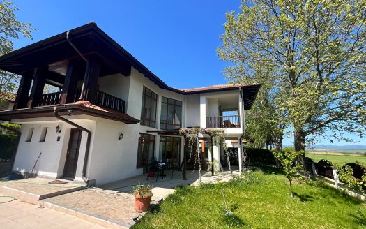 Двухэтажная вилла с бассейном в Ахелое ID: 106448